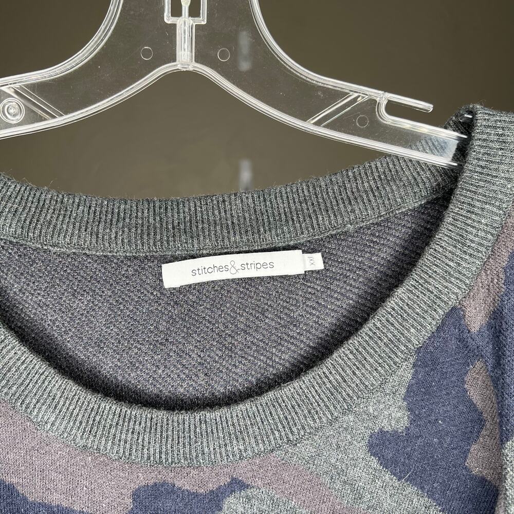 Stiches & Stripes Women's Camo Sweatshirt - Size XXL - Picture 3 of 5